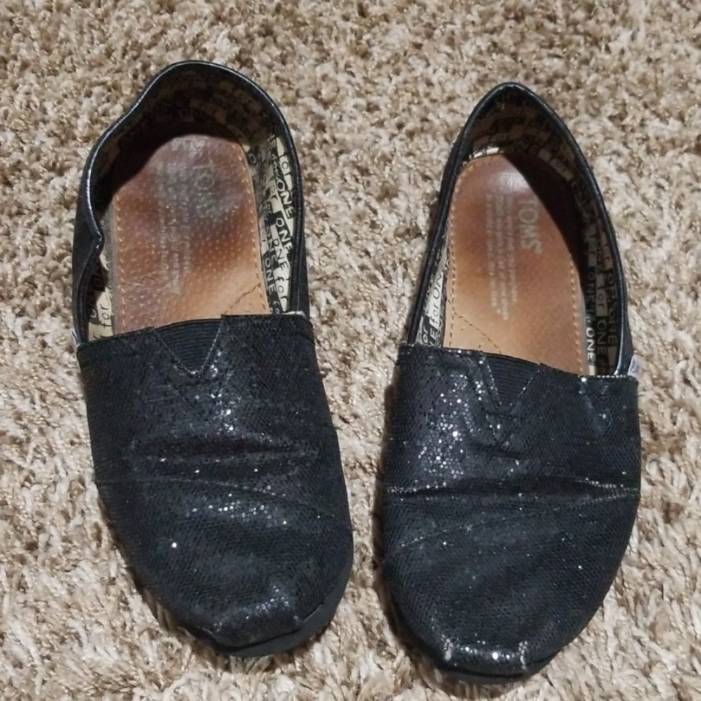 Toms